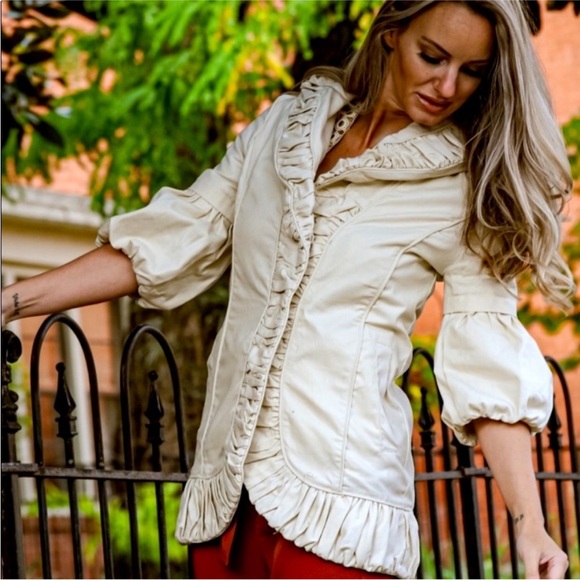 Ryu Anthropologie Ruffled Cream Fall Spring Jacket Size Medium NWT - Picture 3 of 11